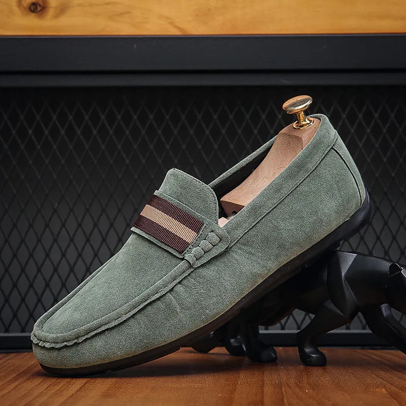 Mokassins Frühling Herren Freizeitschuhe Wildleder für Männer Hochwertige Wohnungen Herren Wanderschuhe bequeme Herren Fahrschuhe
