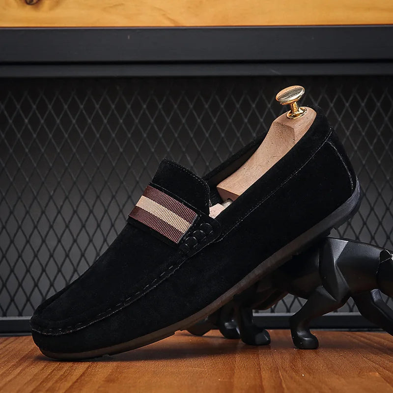 Mokassins Frühling Herren Freizeitschuhe Wildleder für Männer Hochwertige Wohnungen Herren Wanderschuhe bequeme Herren Fahrschuhe
