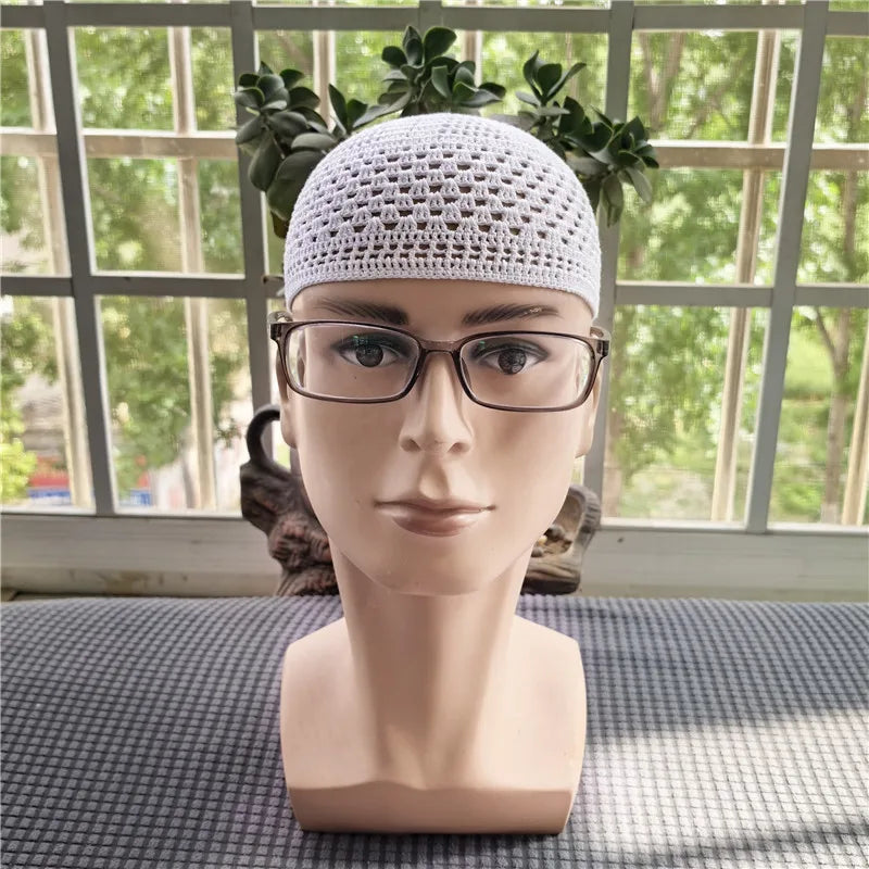 Handgemachte Gebetsmütze mit Haken, muslimischer gestrickter Kufi-Hut,  gehäkelt, handgefertigt, islamische Ramadan-Gebetsmütze