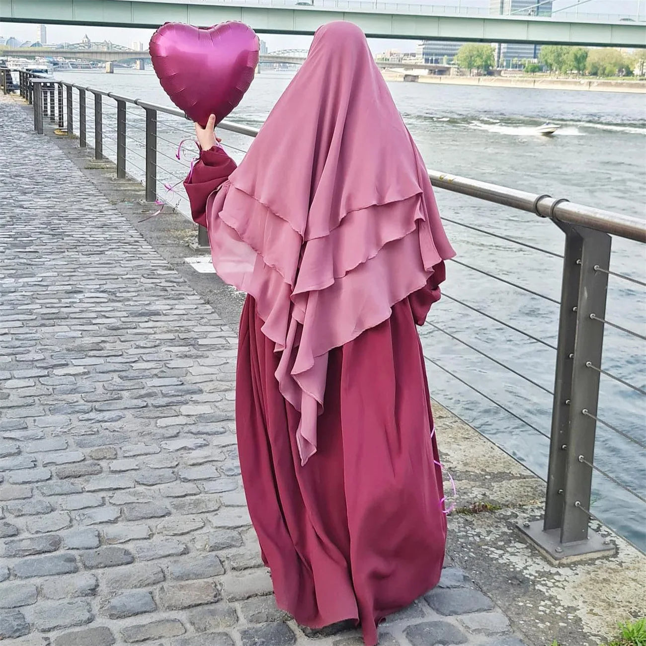 Khimar 3 Lagig, Gebetskhimar, einfarbig, Schal, Kopftuch, 136 x 120 cm