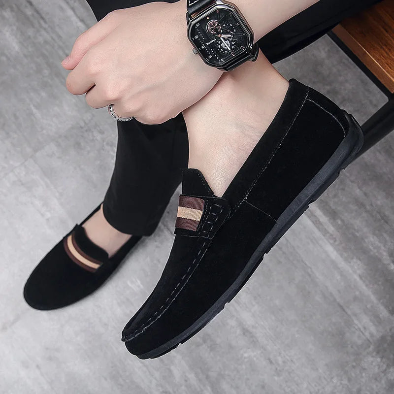 Mokassins Frühling Herren Freizeitschuhe Wildleder für Männer Hochwertige Wohnungen Herren Wanderschuhe bequeme Herren Fahrschuhe